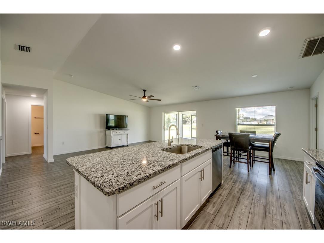 476 NE 3rd Avenue Cape Coral FL 33909 224072581 image7