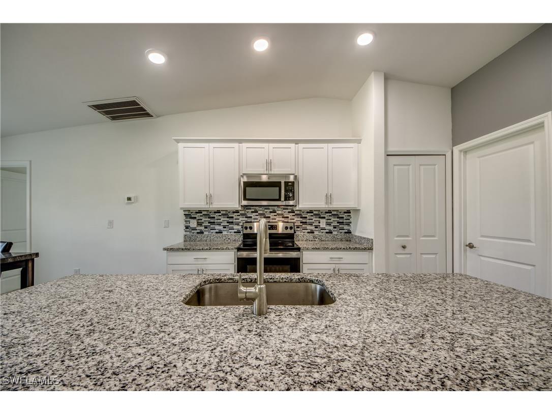 476 NE 3rd Avenue Cape Coral FL 33909 224072581 image9