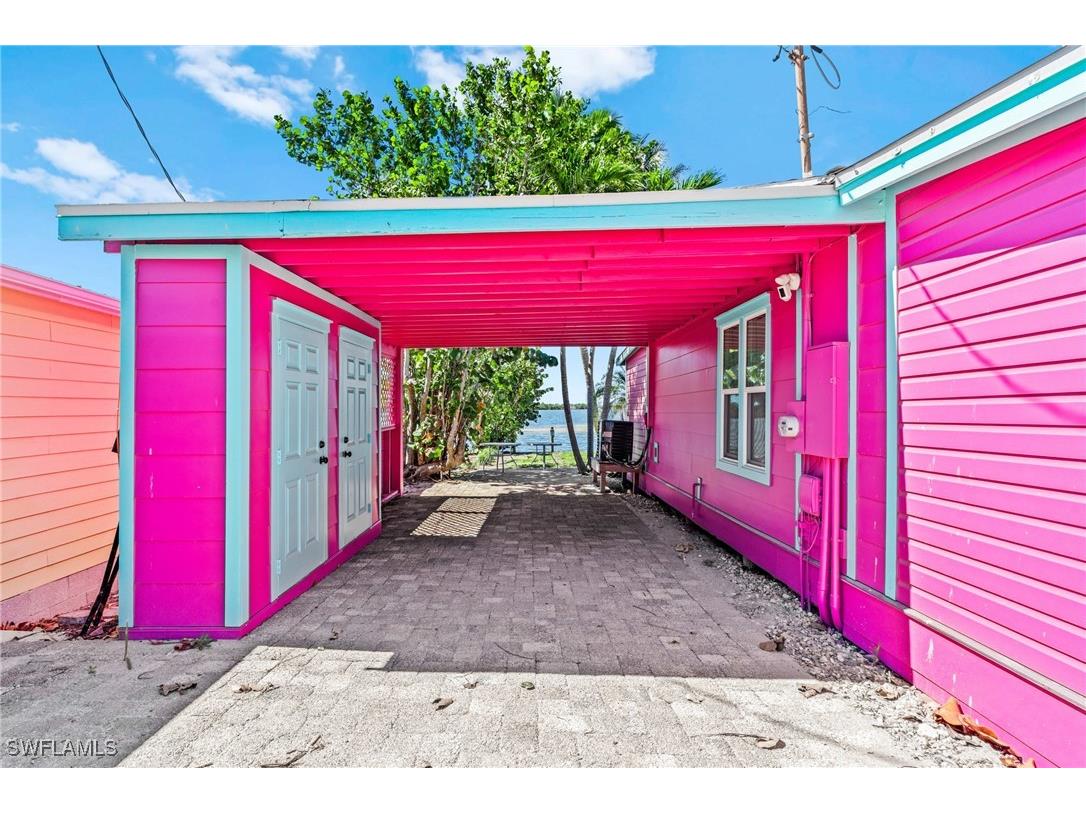 4760 Pine Island Road NW Matlacha FL 33993 225030349 image3