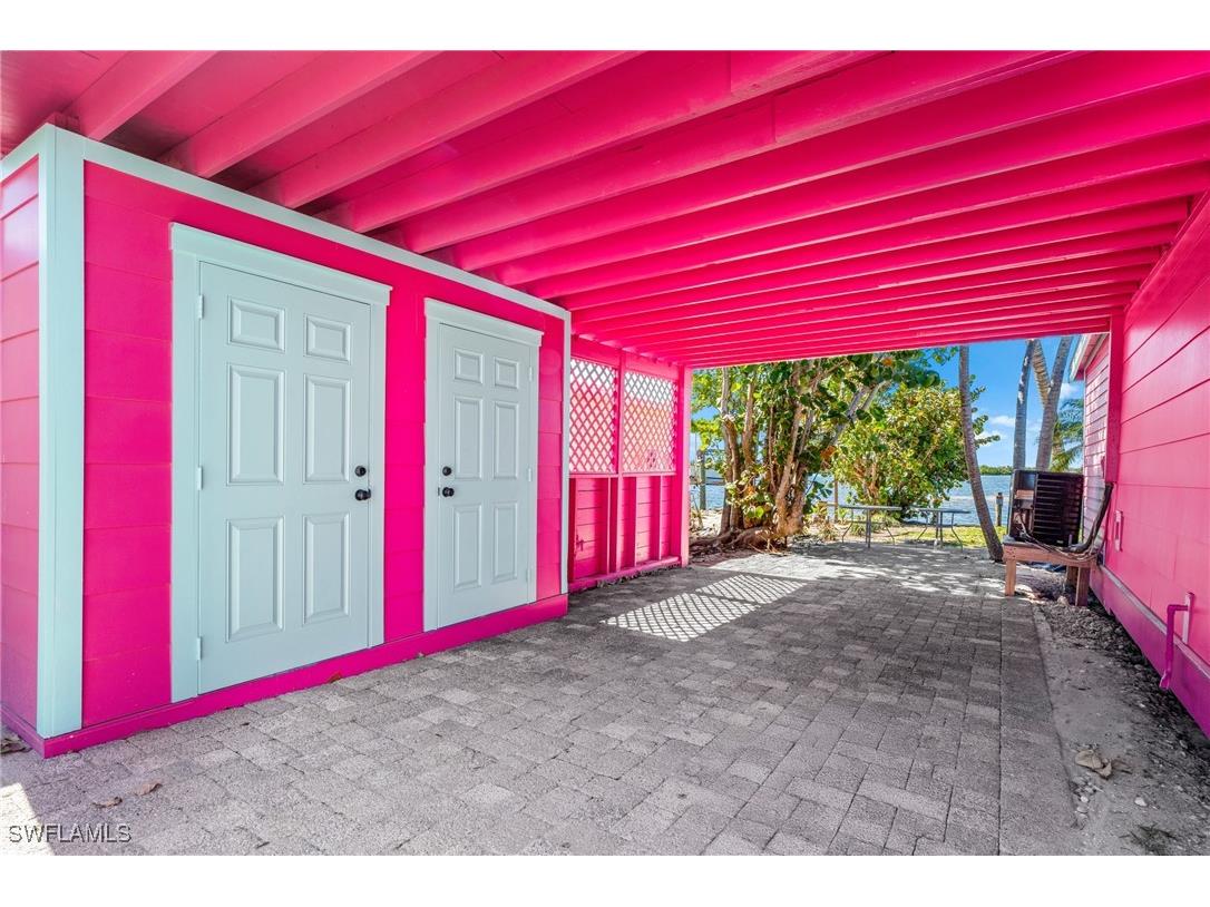 4760 Pine Island Road NW Matlacha FL 33993 225030349 image5