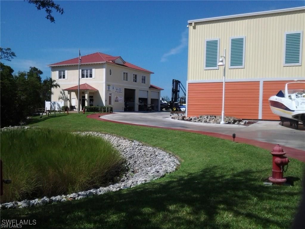 477 North Road Naples FL 34104 224027181 image2