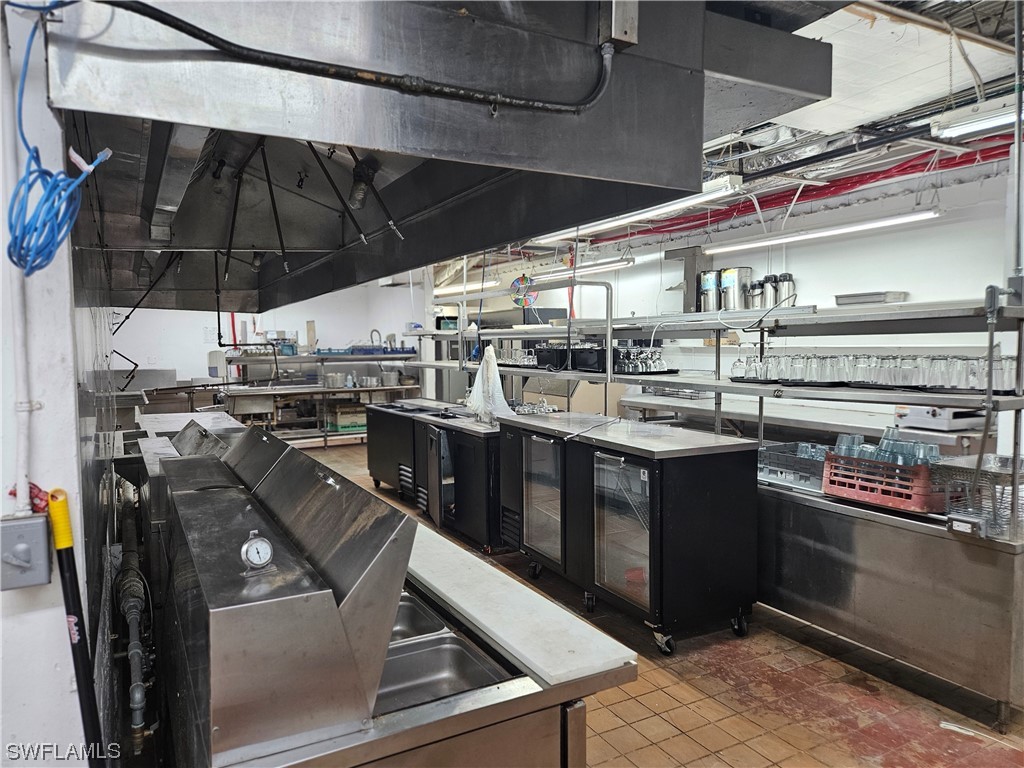 4805 S Cleveland Avenue Fort Myers FL 33907 224002456 image12