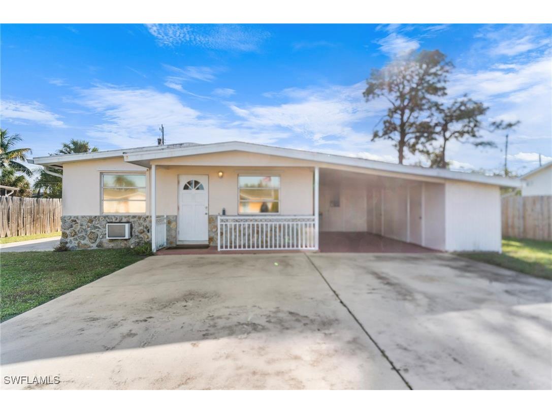 4820 Barcelona Circle Naples FL 34112 224099191 image1