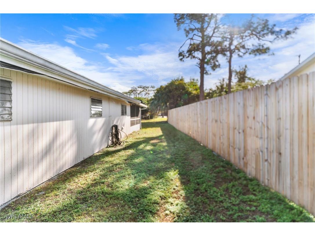 4820 Barcelona Circle Naples FL 34112 224099191 image17