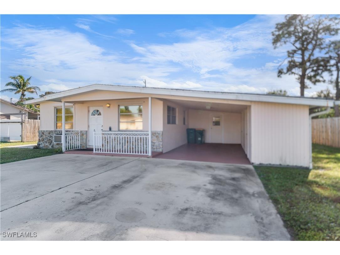 4820 Barcelona Circle Naples FL 34112 224099191 image2