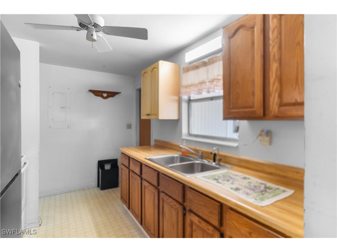 4820 Barcelona Circle Naples FL 34112 224099191 image6