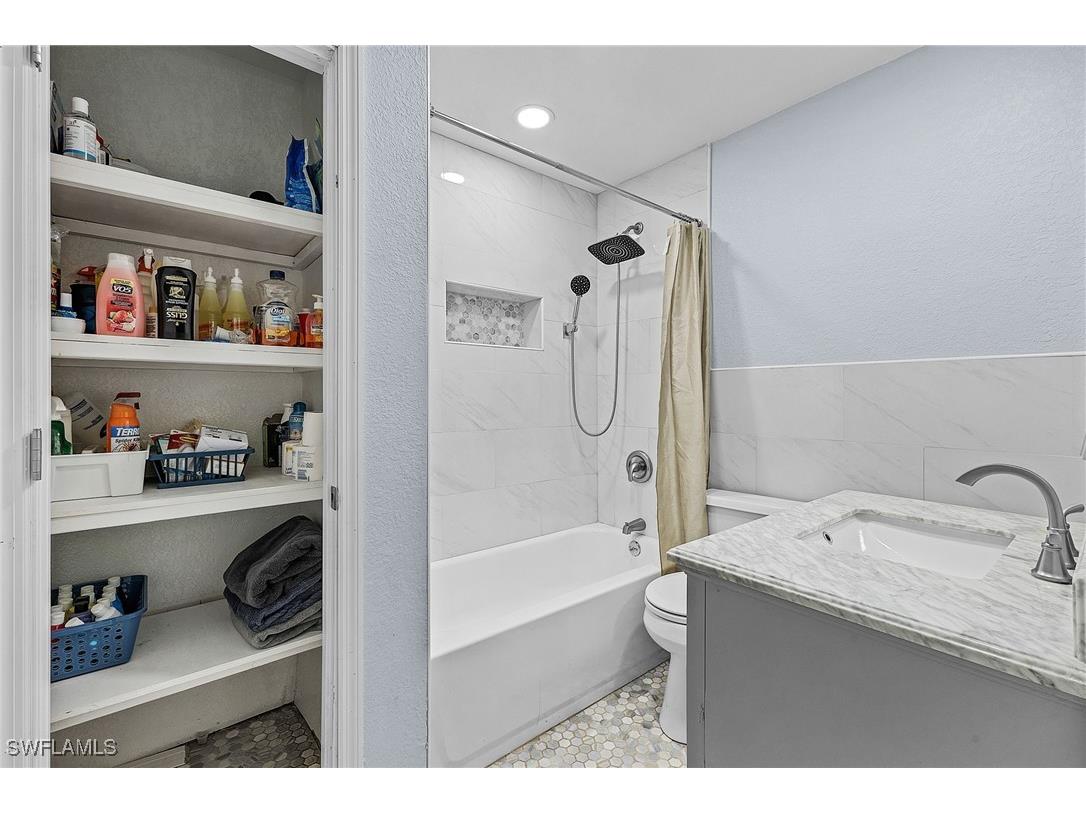 4826 E Riverside Drive Fort Myers FL 33905 225022749 image16