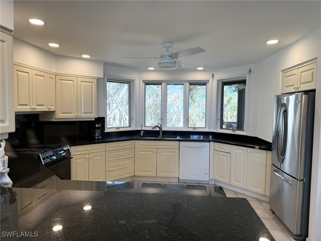 484 Gulf Bend Drive Captiva FL 33924 225029699 image18