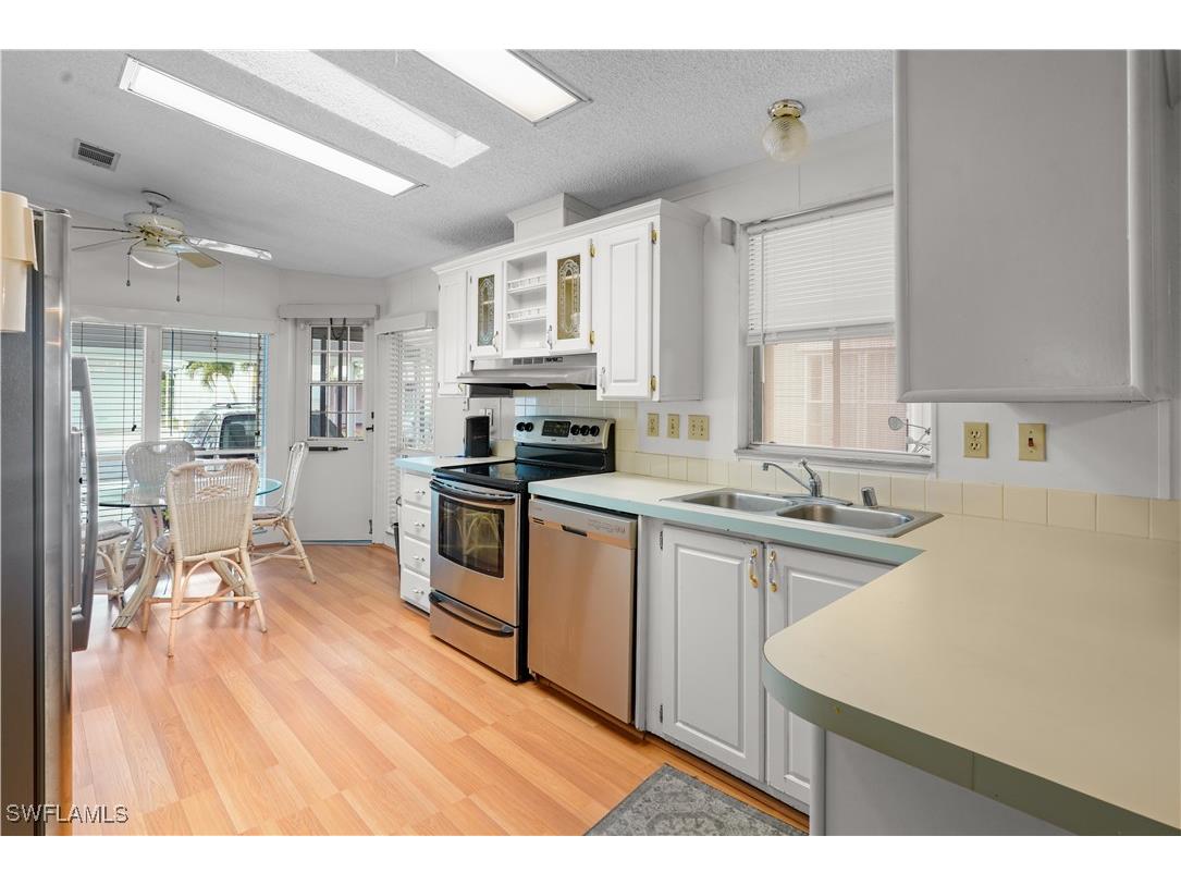 49 Turquoise Avenue Naples FL 34114 225042917 image9