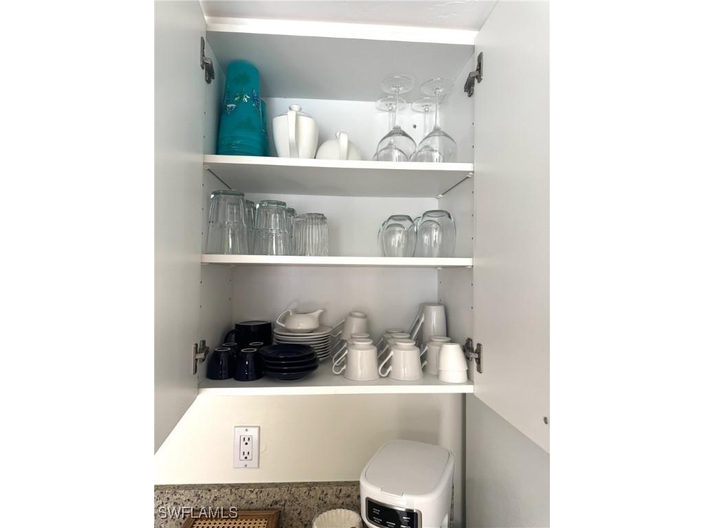 4907 Europa Drive Naples FL 34105 225037365 image25