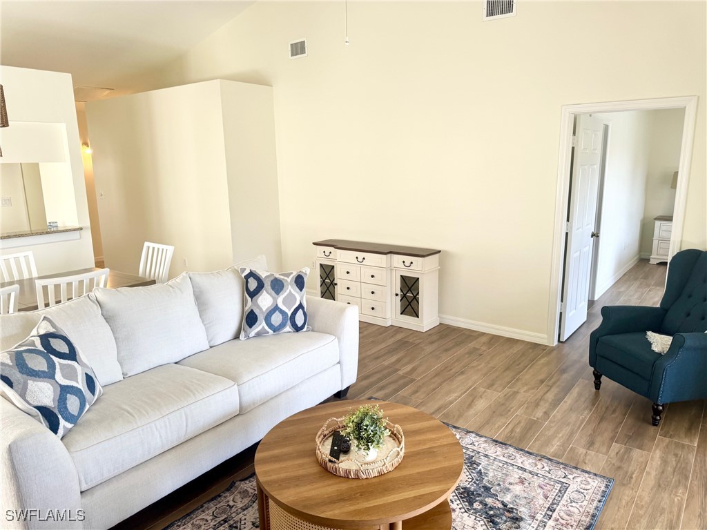 4907 Europa Drive Naples FL 34105 225037365 image30