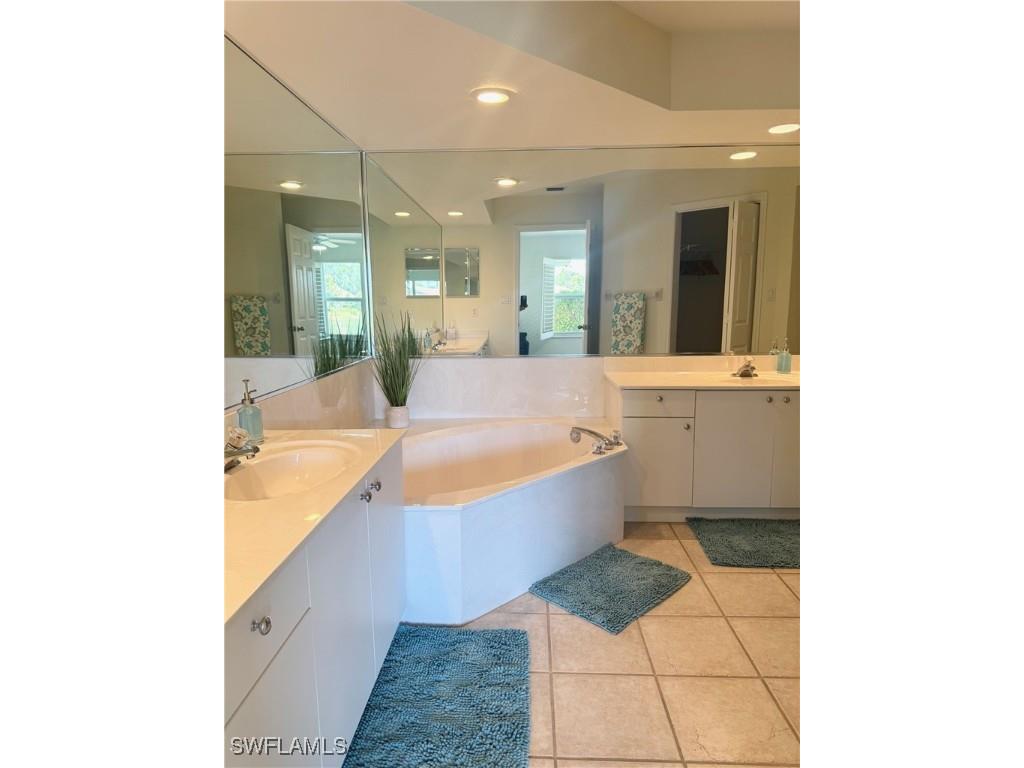 4907 Europa Drive Naples FL 34105 225037365 image8