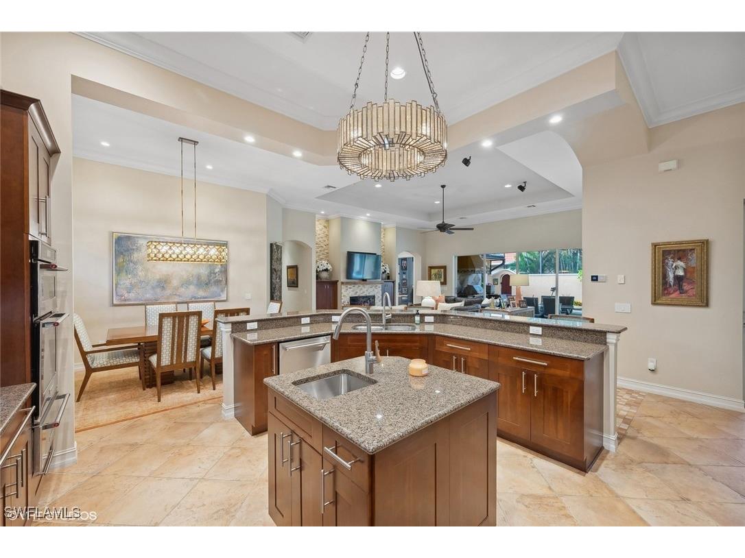 4908 Rustic Oaks Circle Naples FL 34105 224086594 image16