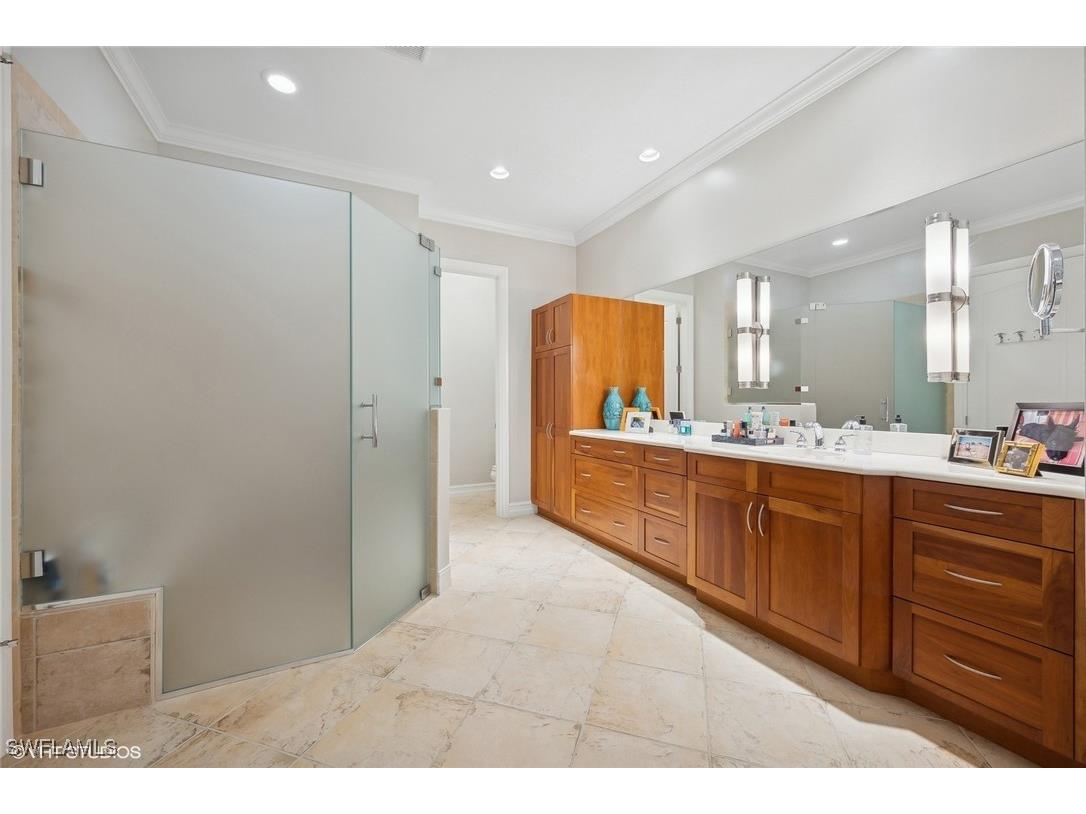 4908 Rustic Oaks Circle Naples FL 34105 224086594 image37