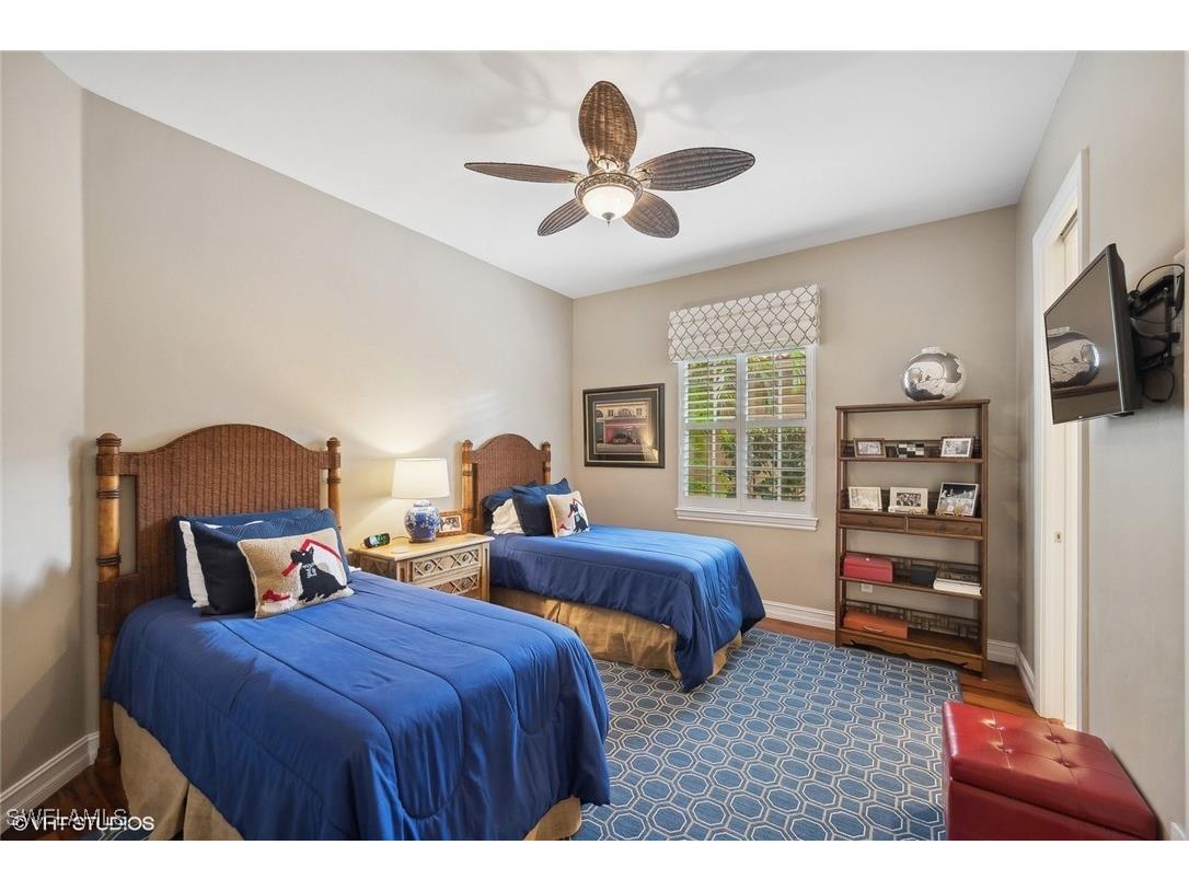 4908 Rustic Oaks Circle Naples FL 34105 224086594 image38