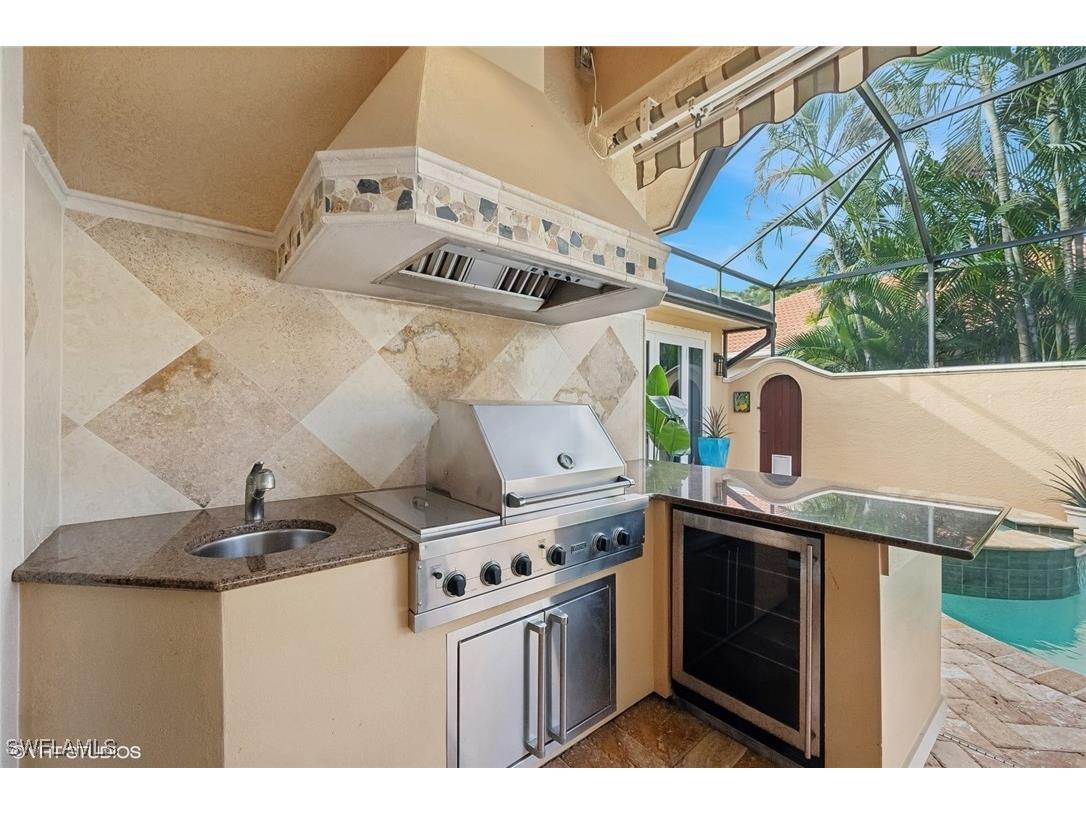 4908 Rustic Oaks Circle Naples FL 34105 224086594 image6