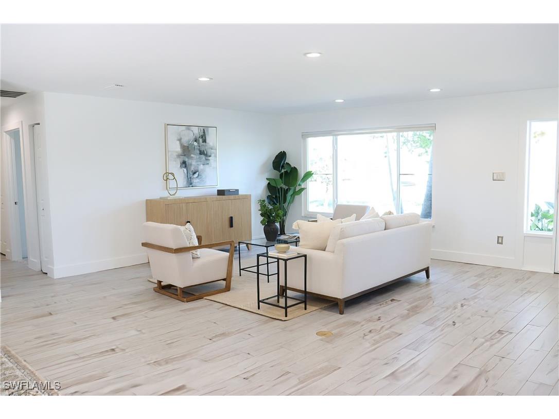 4937 Royal Palm Drive Estero FL 33928 225028660 image9