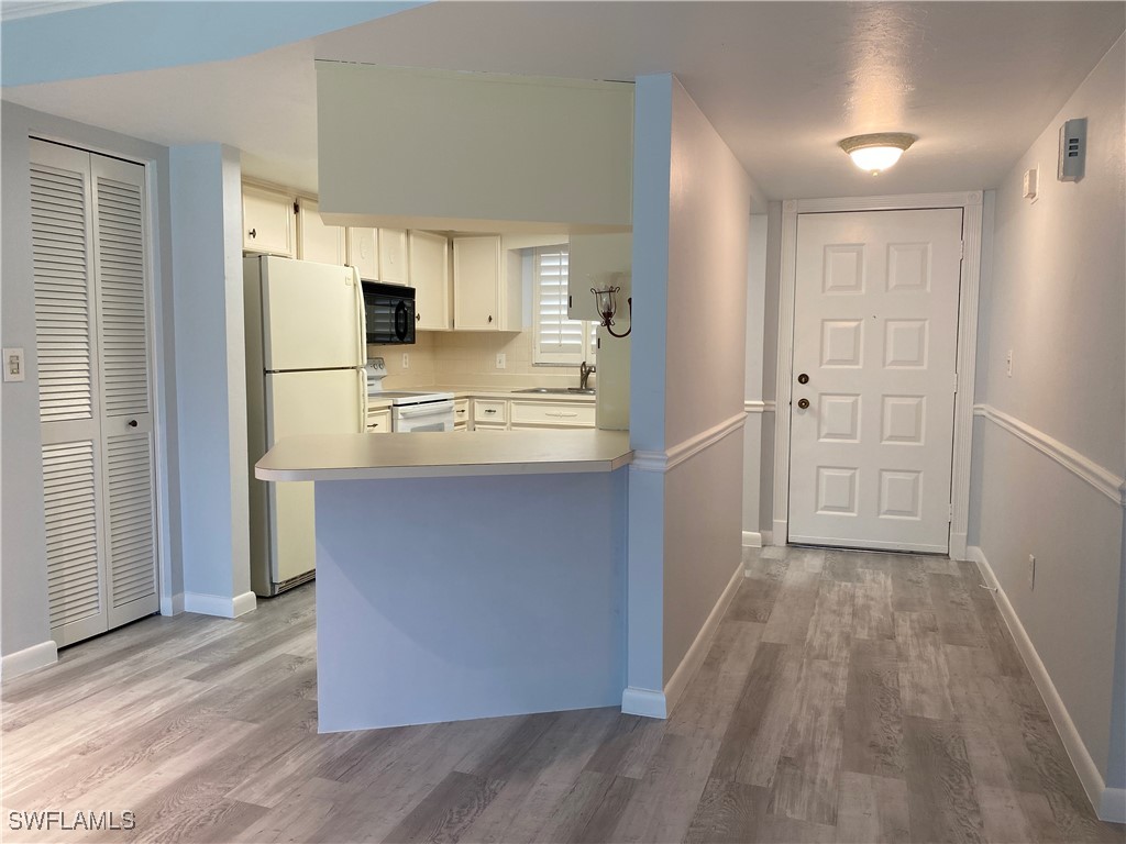 4955 Pepper Circle #B-204 Naples FL 34113 225027995 image6