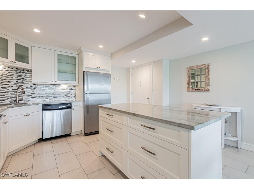 5 Bluebill Avenue #303 Naples FL 34108 225041269 image7