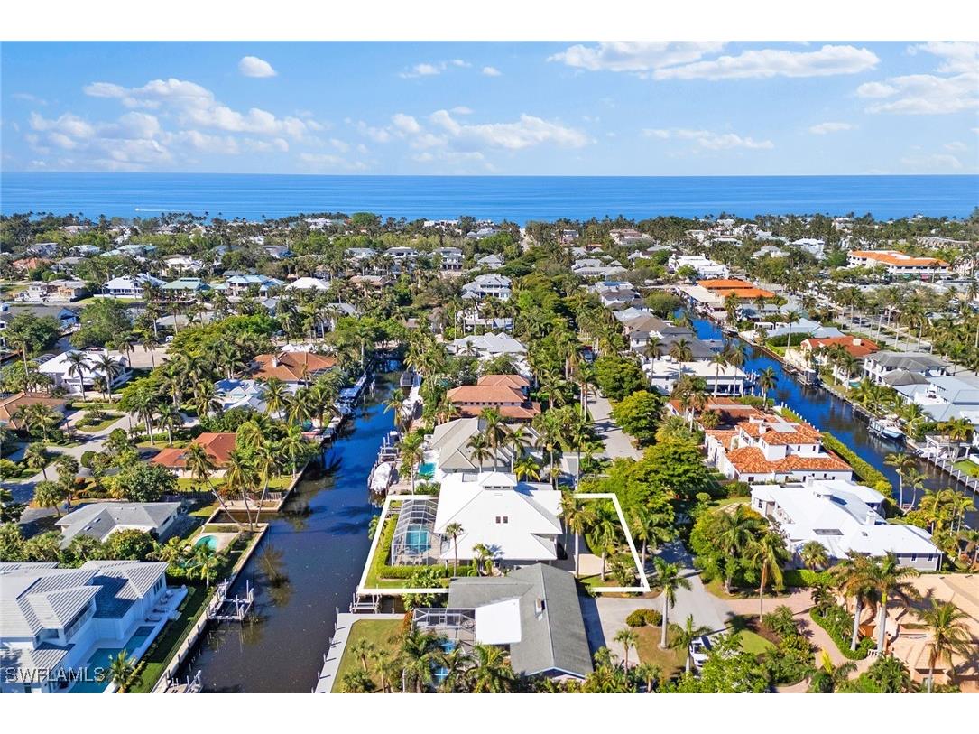 500 15th Avenue S Naples FL 34102 224093999 image1