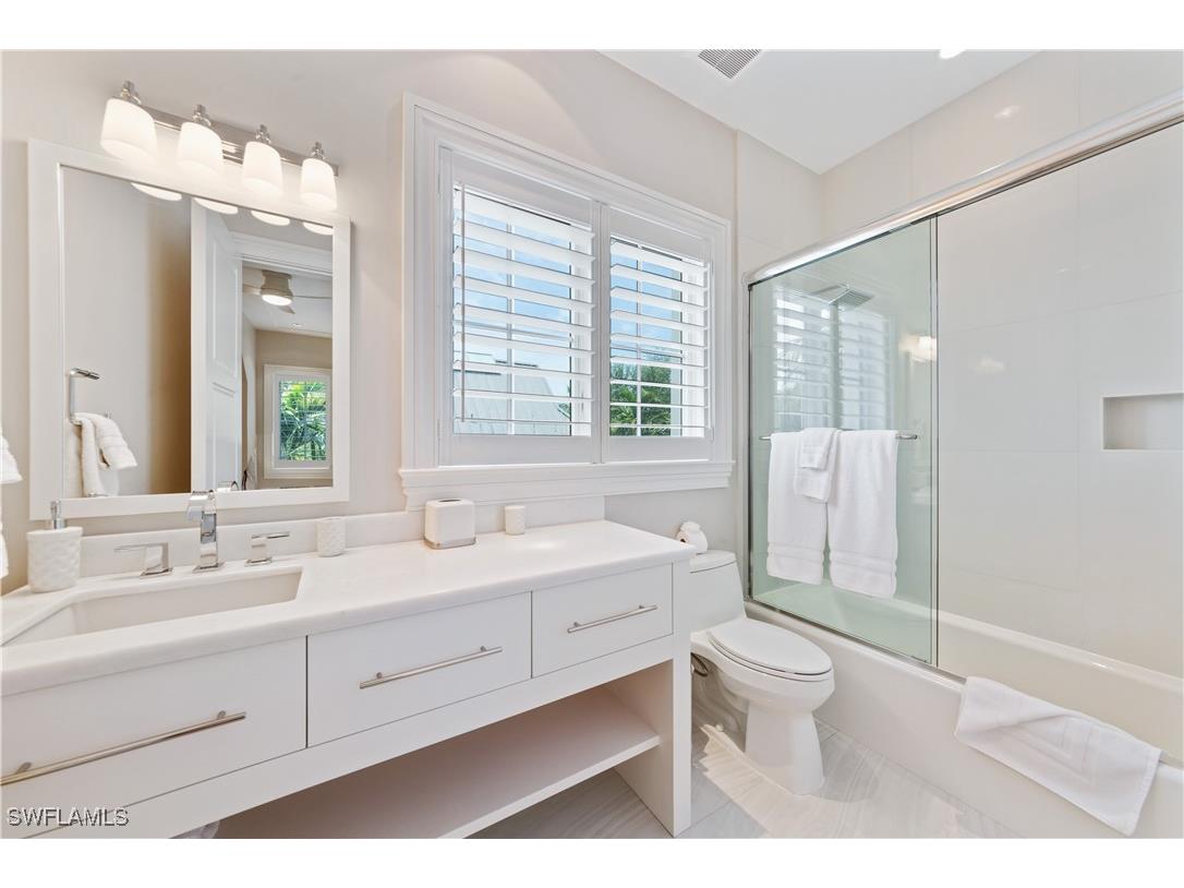 500 3rd Avenue N Naples FL 34102 225049655 image17