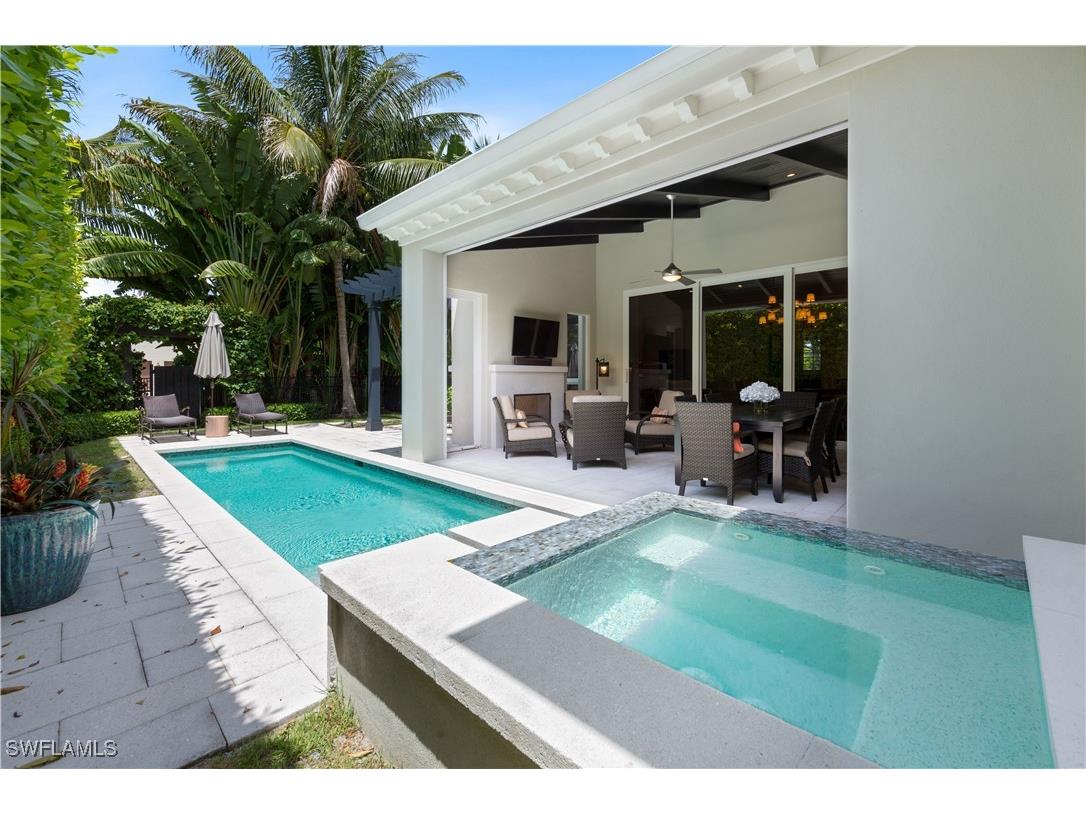 500 3rd Avenue N Naples FL 34102 225049655 image24