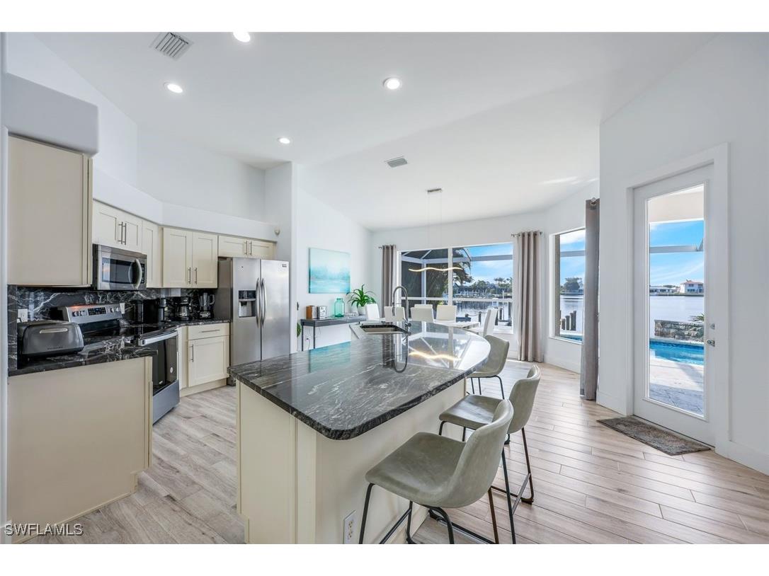 5024 SW Pelican Boulevard Cape Coral FL 33914 225020343 image9