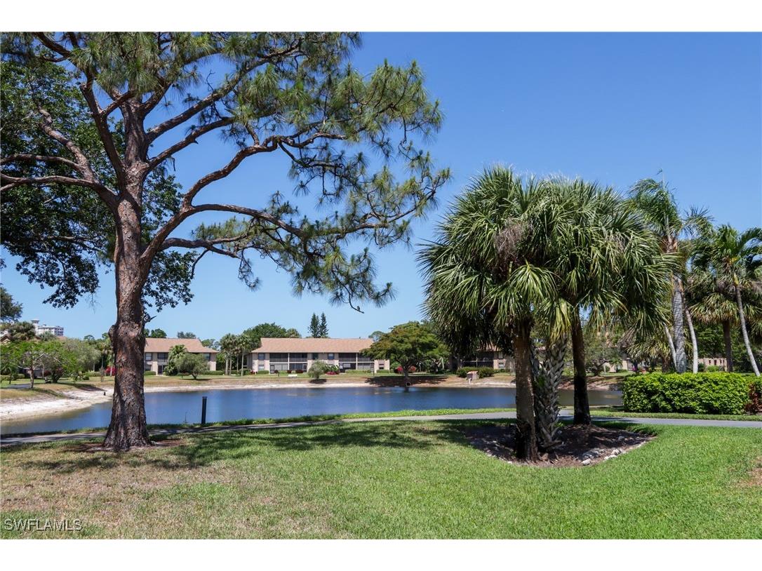 505 Lake Louise Circle #101 Naples FL 34110 225055389 image1