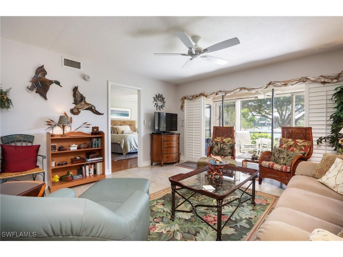 505 Lake Louise Circle #101 Naples FL 34110 225055389 image5