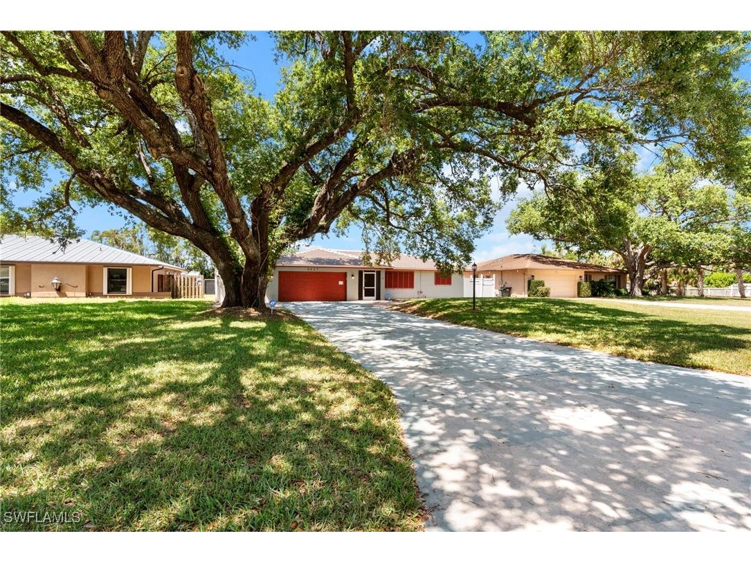 5057 Lexington Boulevard Fort Myers FL 33919 225027020 image1