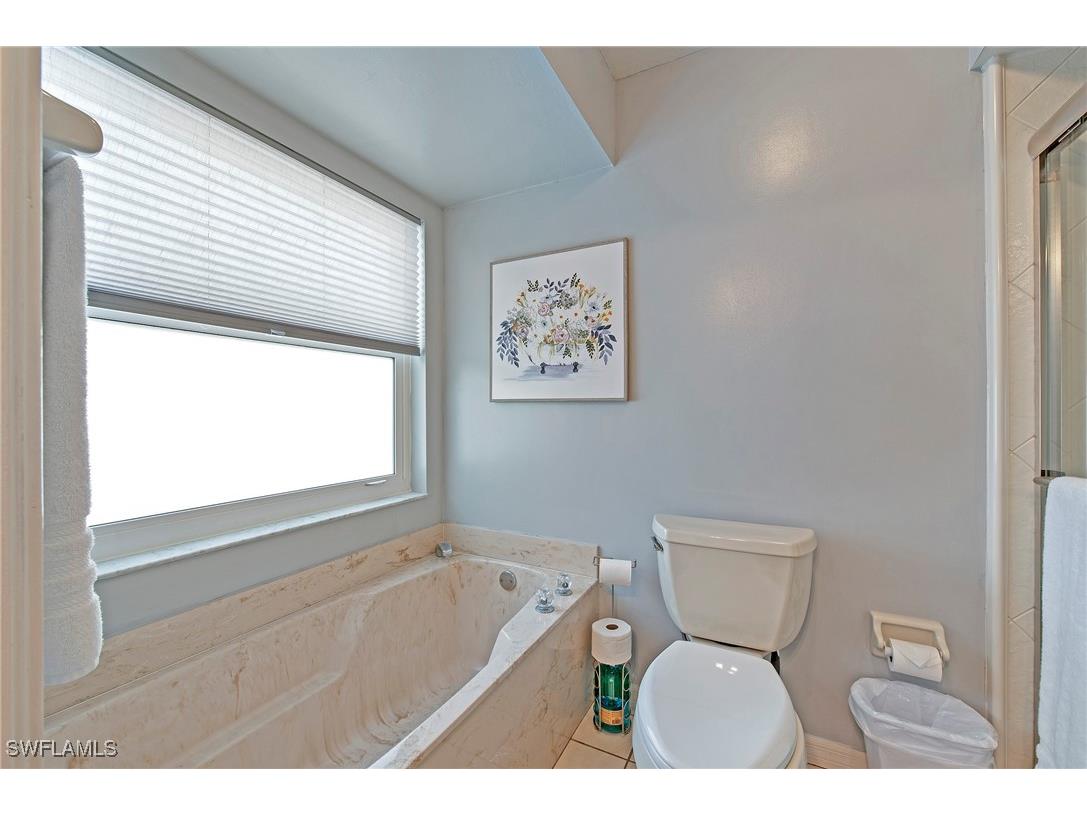 5060 Coldstream Lane Naples FL 34104 225025468 image20