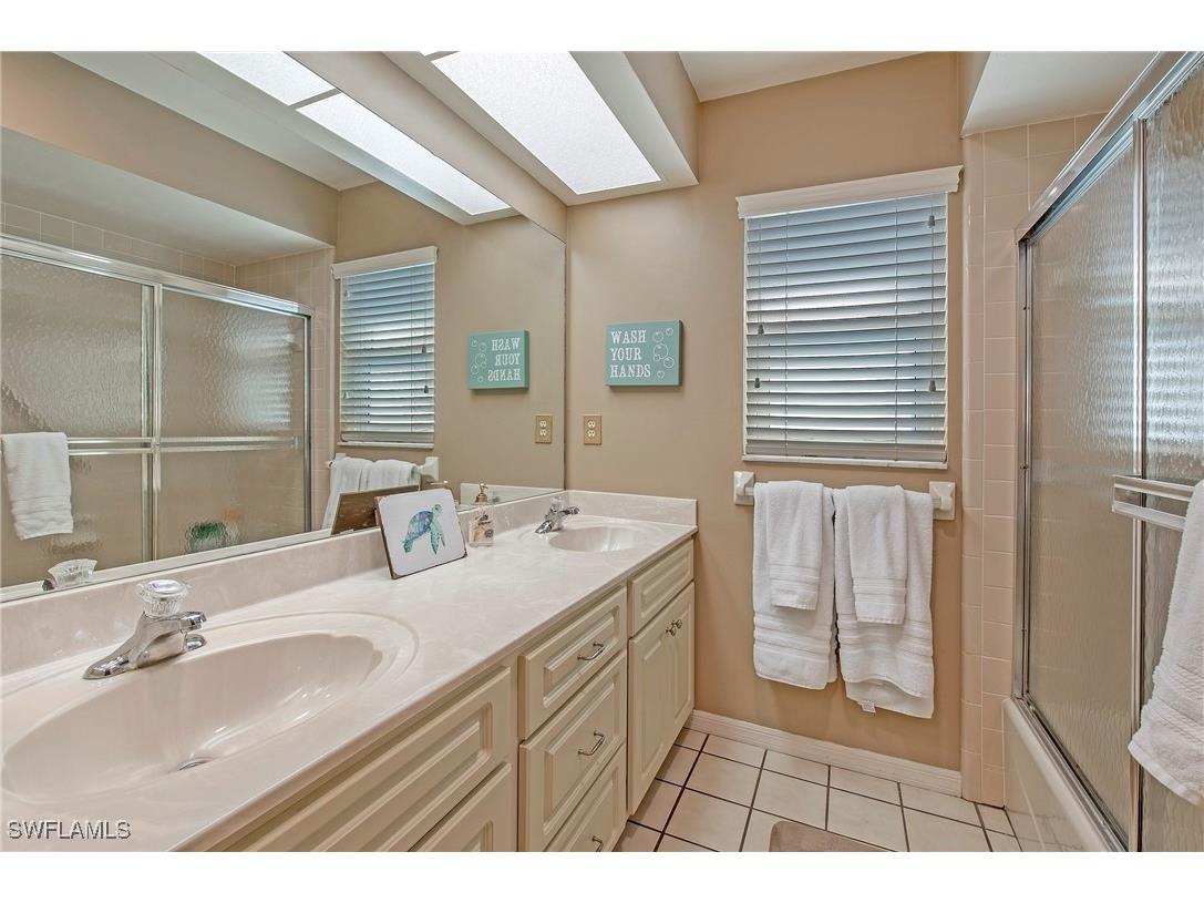 5060 Coldstream Lane Naples FL 34104 225025468 image22