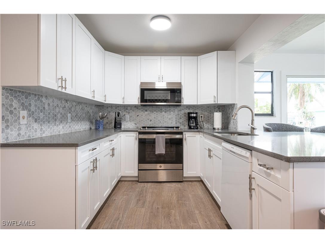 507 14th Street N Naples FL 34102 224074640 image18