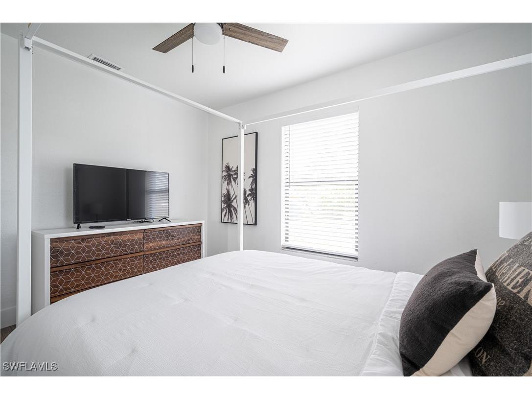 507 14th Street N Naples FL 34102 224074640 image8