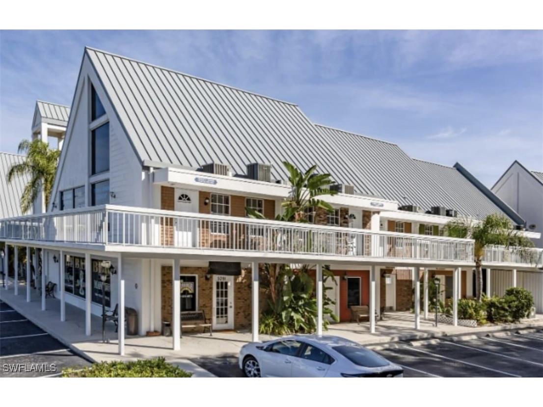 5085 Tamiami Trail E Naples FL 34113 225044429 image1