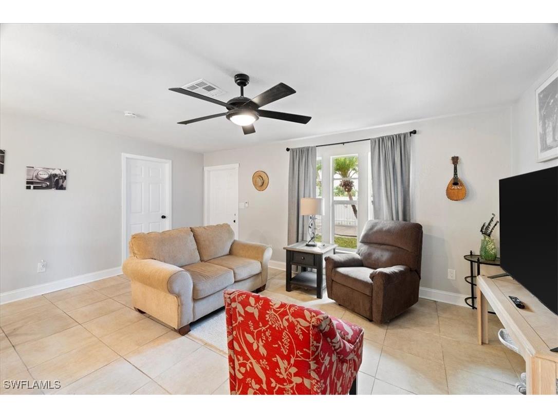 51-55 Lake Street North Fort Myers FL 33903 225052872 image16