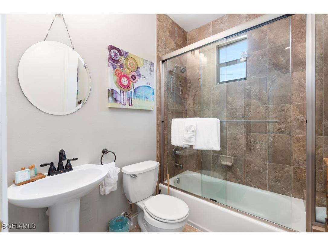 5105 Rutland Court Cape Coral FL 33904 225045824 image21