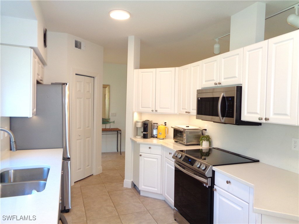 515 Laguna Royale Boulevard #102 Naples FL 34119 225032314 image9