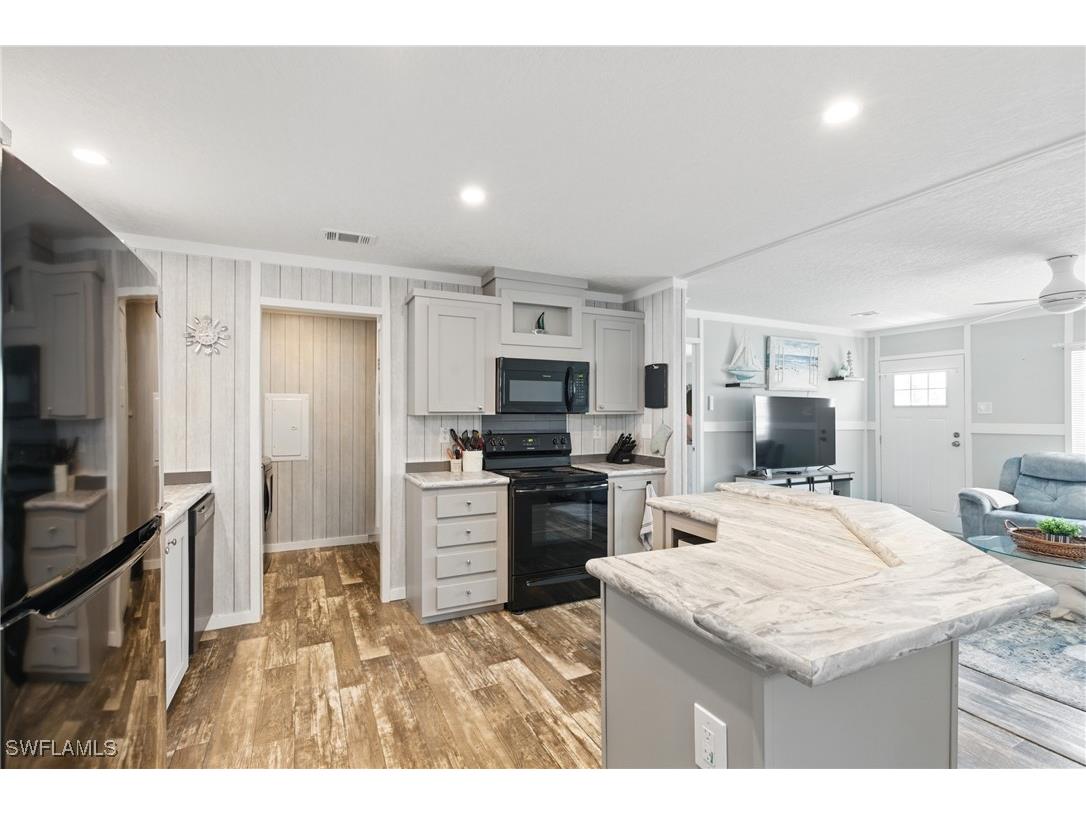 5151 Forest Park Drive North Fort Myers FL 33917 225038205 image6