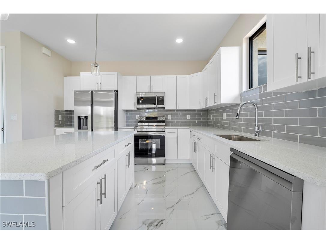 516 Kilarney Avenue S Lehigh Acres FL 33974 224070303 image26