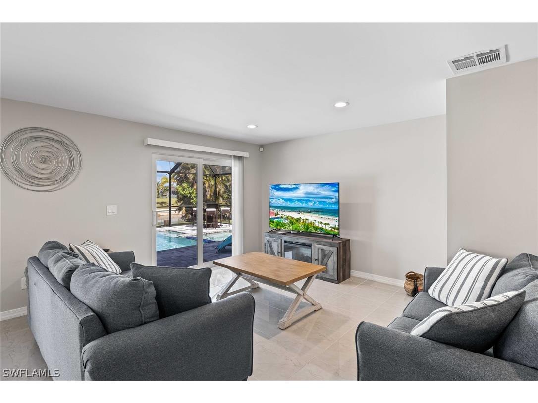 516 SE 20th Place Cape Coral FL 33990 224058473 image13