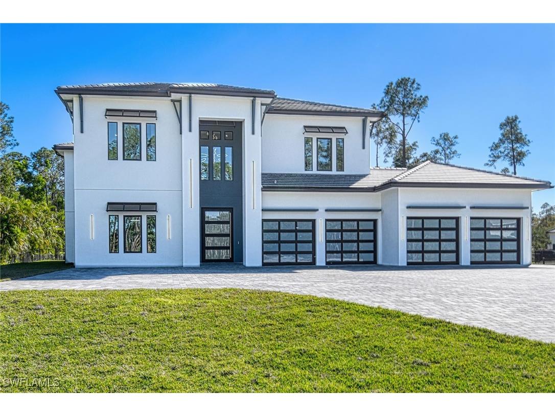 5160 Teak Wood Drive Naples FL 34119 225014307 image1