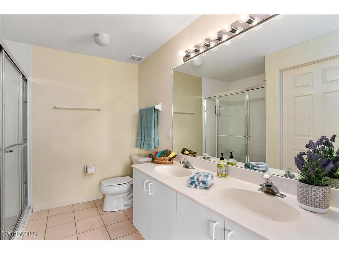 519 Roma Court #306 Naples FL 34110 225050645 image10