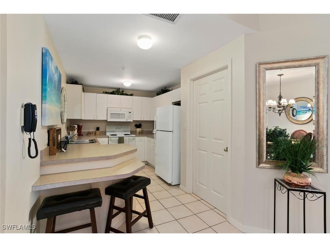 519 Roma Court #306 Naples FL 34110 225050645 image5