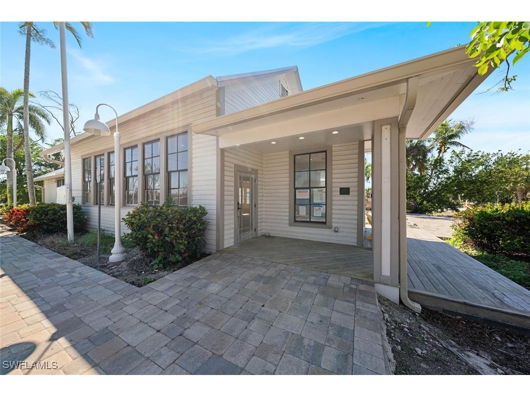 520 Tarpon Bay Road Sanibel FL 33957 225012975 image1