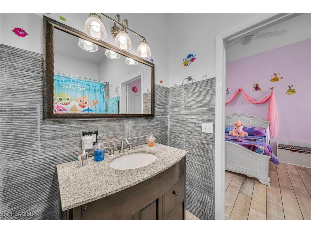 5205 Sands Boulevard Cape Coral FL 33914 225006486 image38