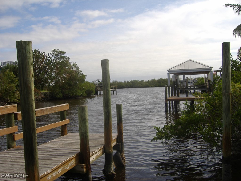 5208 Martin Cove Bokeelia FL 33922 224081662 image1