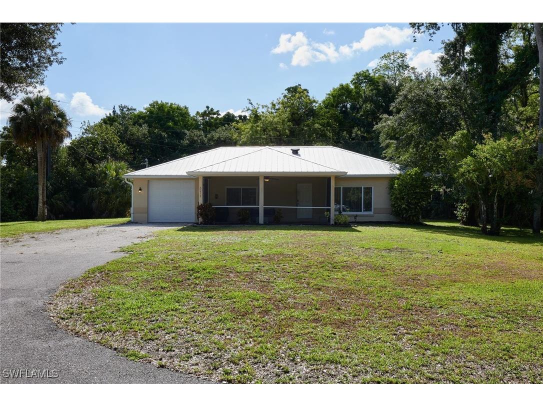 5211 Melaluca Drive Fort Myers FL 33905 225046686 image1