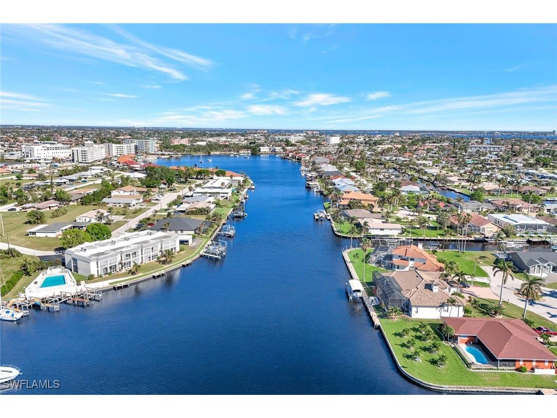 5211 Tamiami Court Cape Coral FL 33904 224096211 image2