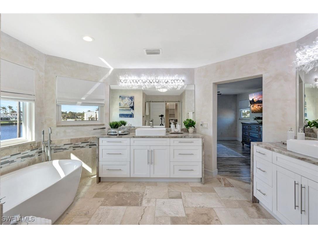 5211 Tamiami Court Cape Coral FL 33904 224096211 image24